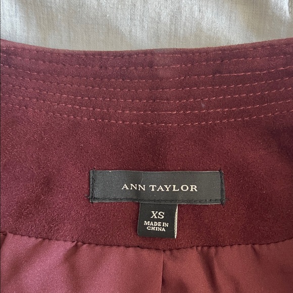 Ann Taylor Suede Genuine Leather Jacket Burgundy Sz XS Biker Moto - Picture 9 of 10